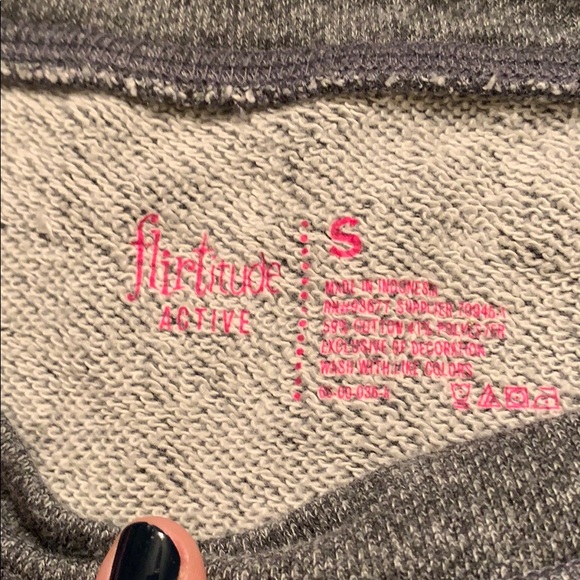 Flirtitude top - Picture 2 of 3